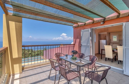 Drimonas Apartment | Apartment 'Villa Penelope' with Sea View, Wi-Fi and Air Conditioning