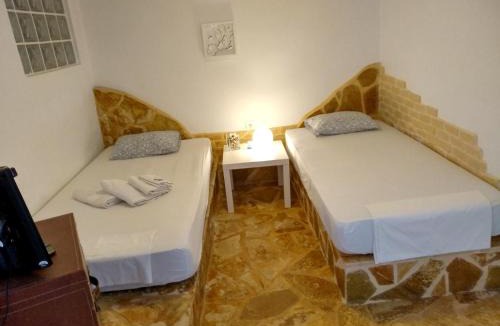 Velon Apartment | Apartment with Private Pool
