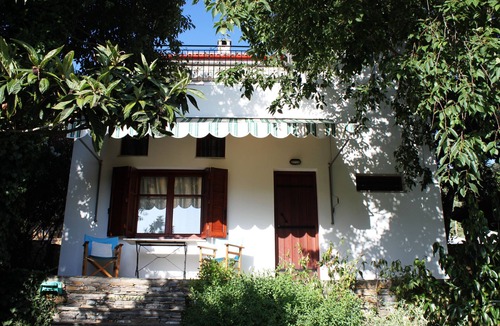 Kali Vrysi Apartment | APHROULA'S STUDIO - for 2 - 3 persons in a beautiful, quiet corner of Greece