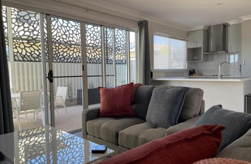Stanthorpe House | Apple Blossom Cottages