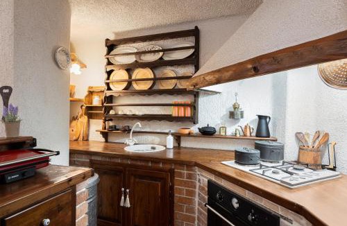 Arachova Ski Chalet | Arachova Wooden Chalet