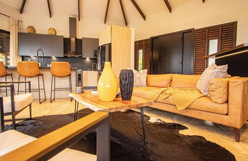 El Tanque House | Arenal Kabata Luxury Home Entire Valley View