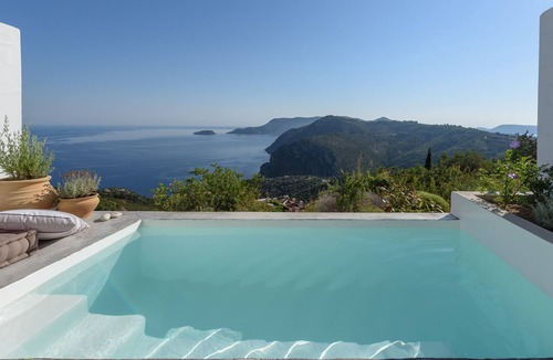Alonissos Apartment | Armonia 4* Hotel: Deluxe sea view room with mini pool-hydromassage