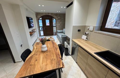 Distomo-Arachova-Antikyra House | Armonia Suites Livadi Arachovas