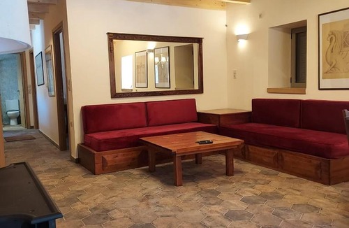 Zarouhla Apartment | AROANIA suites