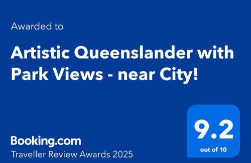 Norman Park House | Artistic Queenslander with Park Views - near City!