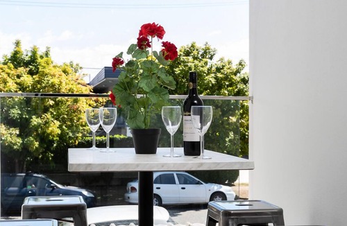 Ascot House | Ascot Budget Residences – Close to Brisbane Airport & Racecourses