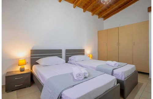 Messini House | At The Messinian's Bay