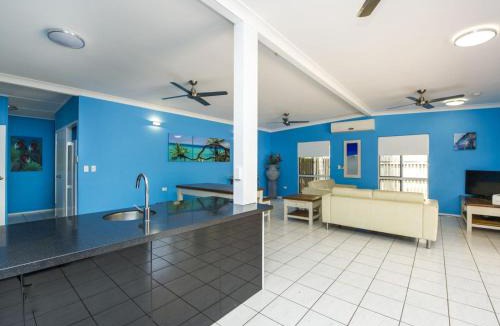 Arcadia House | Azure on Geoffrey Bay
