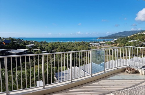 Airlie Beach Apartment | Azure Sea Whitsunday Resort
