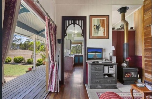 Mount Barney Cabin | Barney Creek Vineyard Cottages