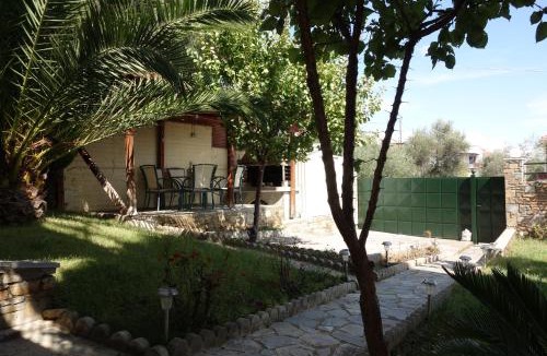 Volos House | Beach Front House With View