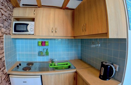 Haraki Apartment | Beach Studio - Sleeps 2 & Private Ocean Terrace