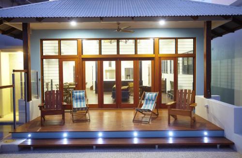 Picnic Bay House | Beached on Magnetic
