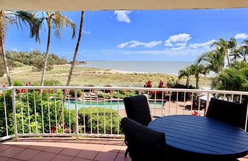 Urangan Apartment | Beachfront and pool views from the balcony 5 min walk to the beach.