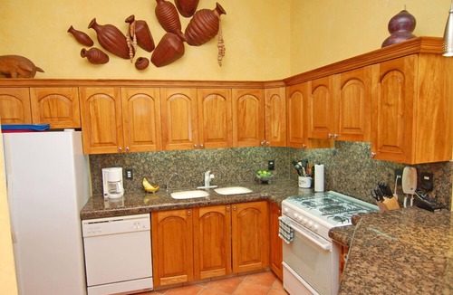 Downtown Puerto Vallarta Condo | !BEACHFRONT IN THE CITY CENTER! OCTOBER SPECIAL, ONLY 225/NT!