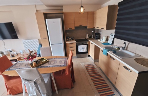 Lefkandi Condo | Beachfront Penthouse with Seaview