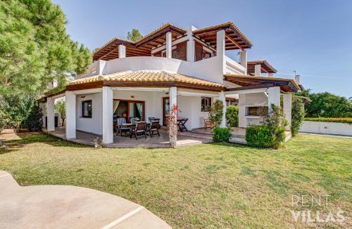 Kilada Villa | Beachfront Villa Armonia in Porto Hydra by goutos properties