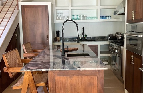 Central Pacific Coast House | BEACHFRONTGEM- owner’s villa-expansive endless beach less traveled. Discounted