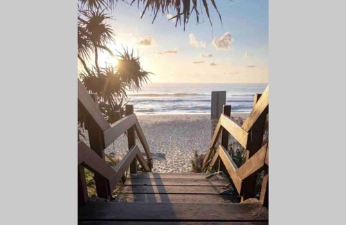 Marcoola House | Beachside Marcoola