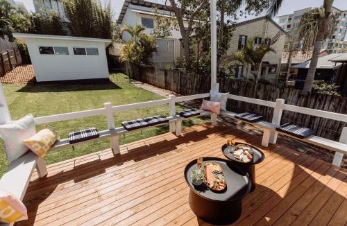Mooloolaba House | Beachside Pet-Friendly Retreat in Mooloolaba