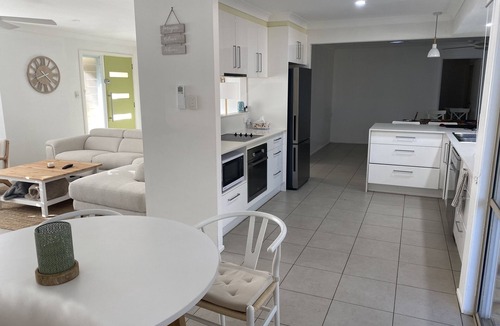 Sunrise Beach House | Beachy family home with just a walk to the beach or a 5 minute drive into Noosa.