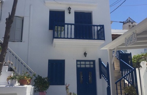 Mykonos Apartment | Beautiful and Spacious 3 BR House in the Heart of Mykonos!