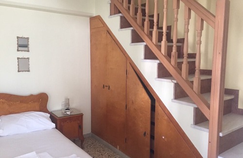 Mykonos Apartment | Beautiful and Spacious 3 BR House in the Heart of Mykonos!