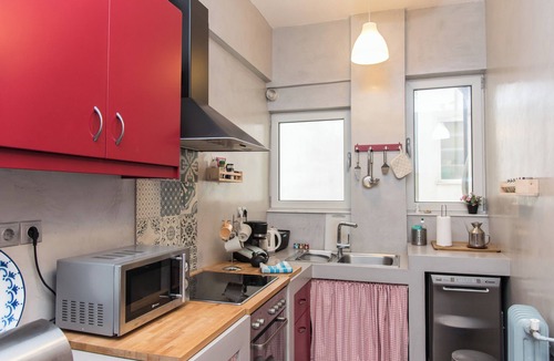 Thissio House | Beautiful apartment viewing Acropolis, at the heart of the historical center