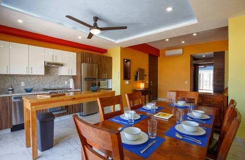 Emiliano Zapata Condo | Beautiful condo on Aguacate street 1BD Condo for rent in Old Town, Puerto valla