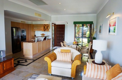 Port Douglas Apartment | Beautiful Ocean Views in the Heart of Port Douglas | 2 Bedroom Luxury Villa