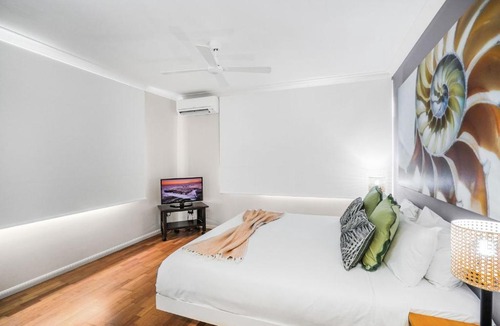Palm Cove Apartment | Belle Escapes 3 Bedroom Poolview Suite 67 Alamanda Resort Palm Cove