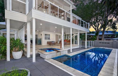 Clifton Beach House | Belle Escapes SeaChange at Clifton beach Luxury Beachfront Home