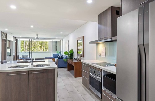 Palm Cove Apartment | Bellflower at Temple Family Beachside Paradise