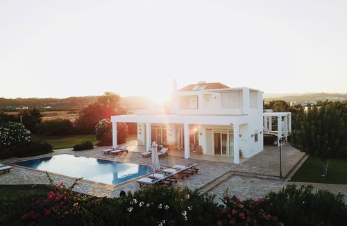 Afandou Villa | Belvedere Beachfront Villa in Rhodes - Afandou Bay
