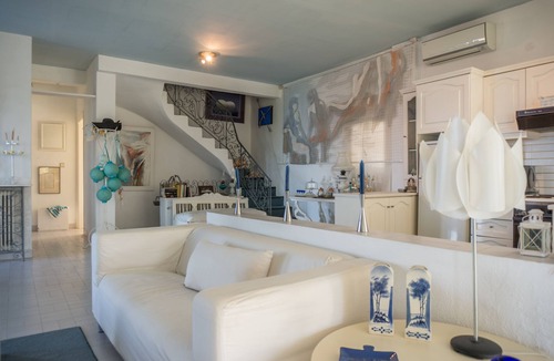 Pallini Apartment | Blue Horizon 2 by JJ Hospitality