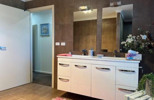 Penguin Bed & Breakfast | Blue Iris