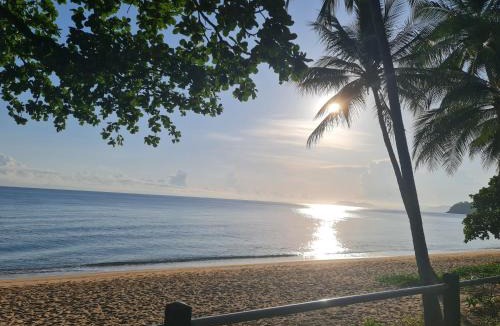 Trinity Beach Apartment | Blue Lagoon Tropical Sanctuary