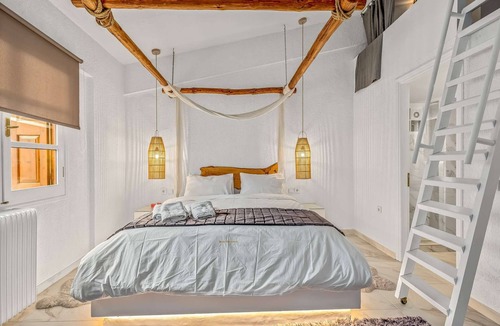 Arachova House | Blue Mountain Guesthouse "Gaias”