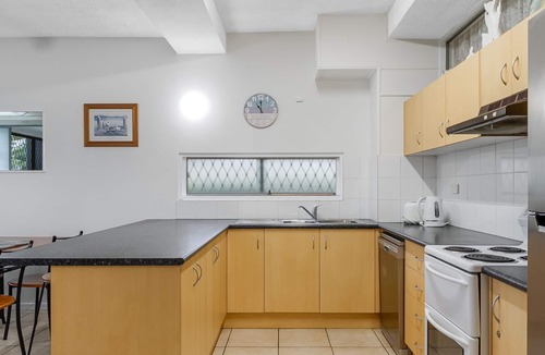 Tugun Apartment | Blue Pacific 1 Beachside neat and tidy unit in Tugun