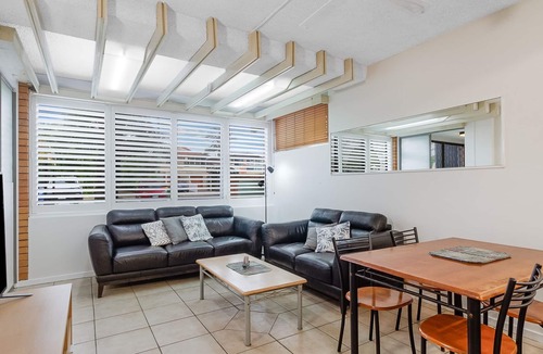 Tugun Apartment | Blue Pacific 1 Beachside neat and tidy unit in Tugun
