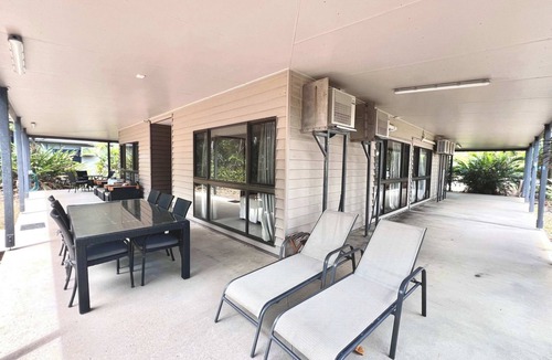 Mission Beach House | Bluefin House beachfront access