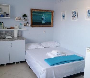 Spata-Artemida Apartment | Bluefullstop-Μπλε Τελεία