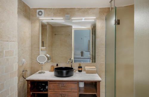 Syros House | Blueros - Olive suite
