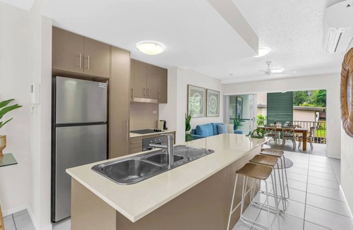 Edge Hill Apartment | Botanical in the Heart of Edge Hill Village