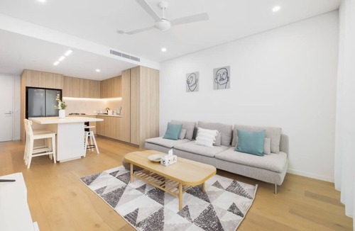 West End Apartment | Brand new 1BR Apt in Central West End