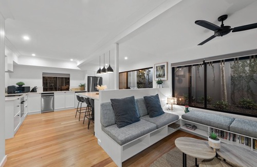 New Farm Apartment | Bright 2-Bed New Farm Apartment with Private Patio