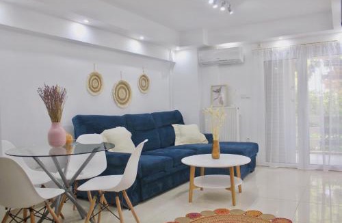 Varkiza Apartment | Bright and Peaceful Apartment near Varkiza beach
