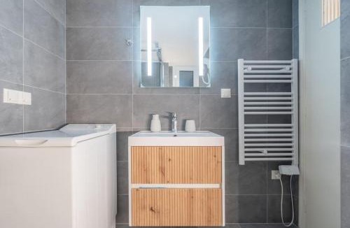 Filopappou Apartment | Bright Serenity 1DR Apt in Koukaki