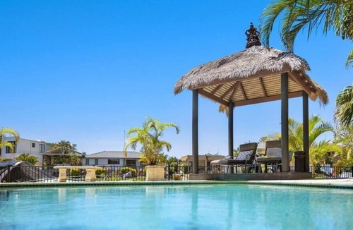 Broadbeach Waters House | Broadbeach Oasis NE Wfront Pool